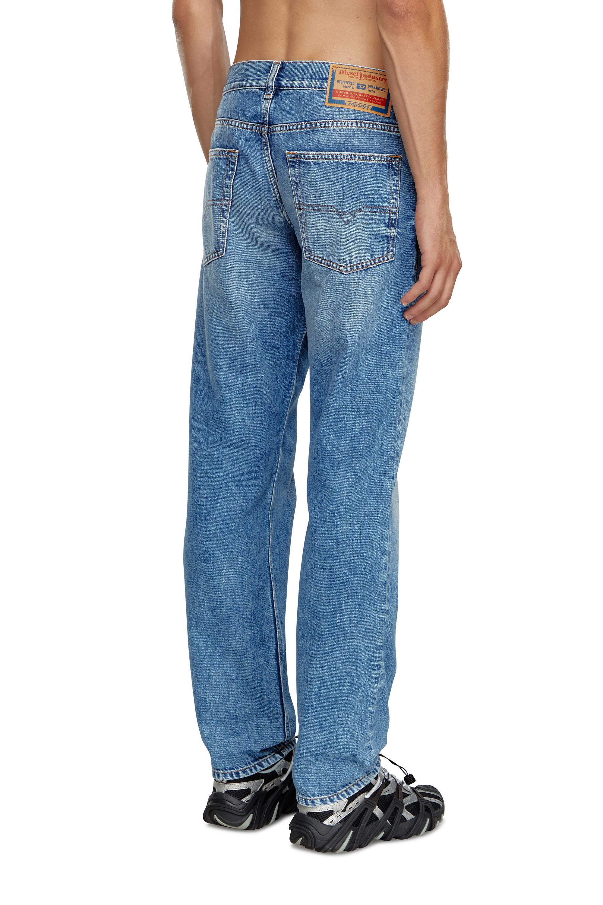 Diesel - Man's Tapered Jeans 2023 D-Finitive 09H95, Medium blue - 4