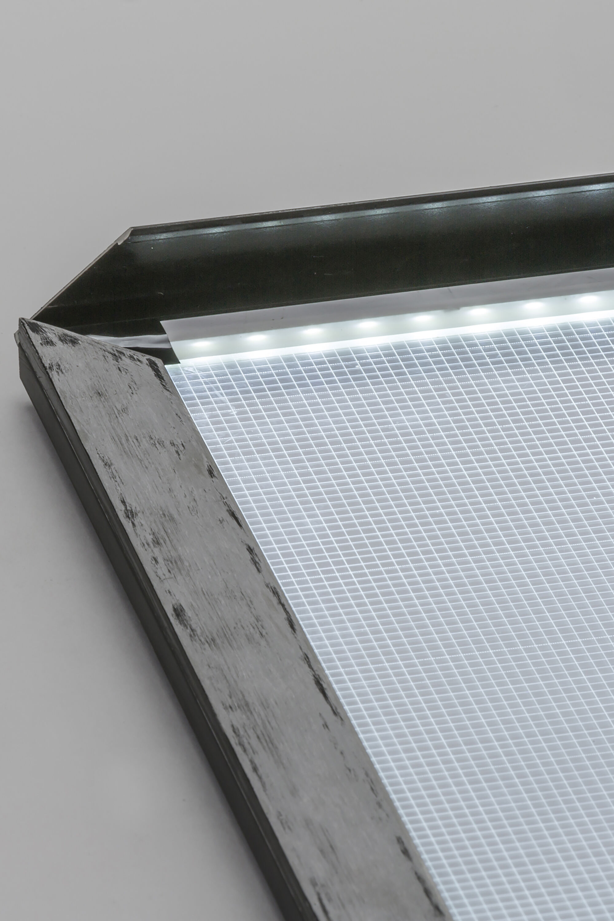 Diesel - 11000 FRAME IT!, Unisex's Small frame with led backlight in Silver - 4