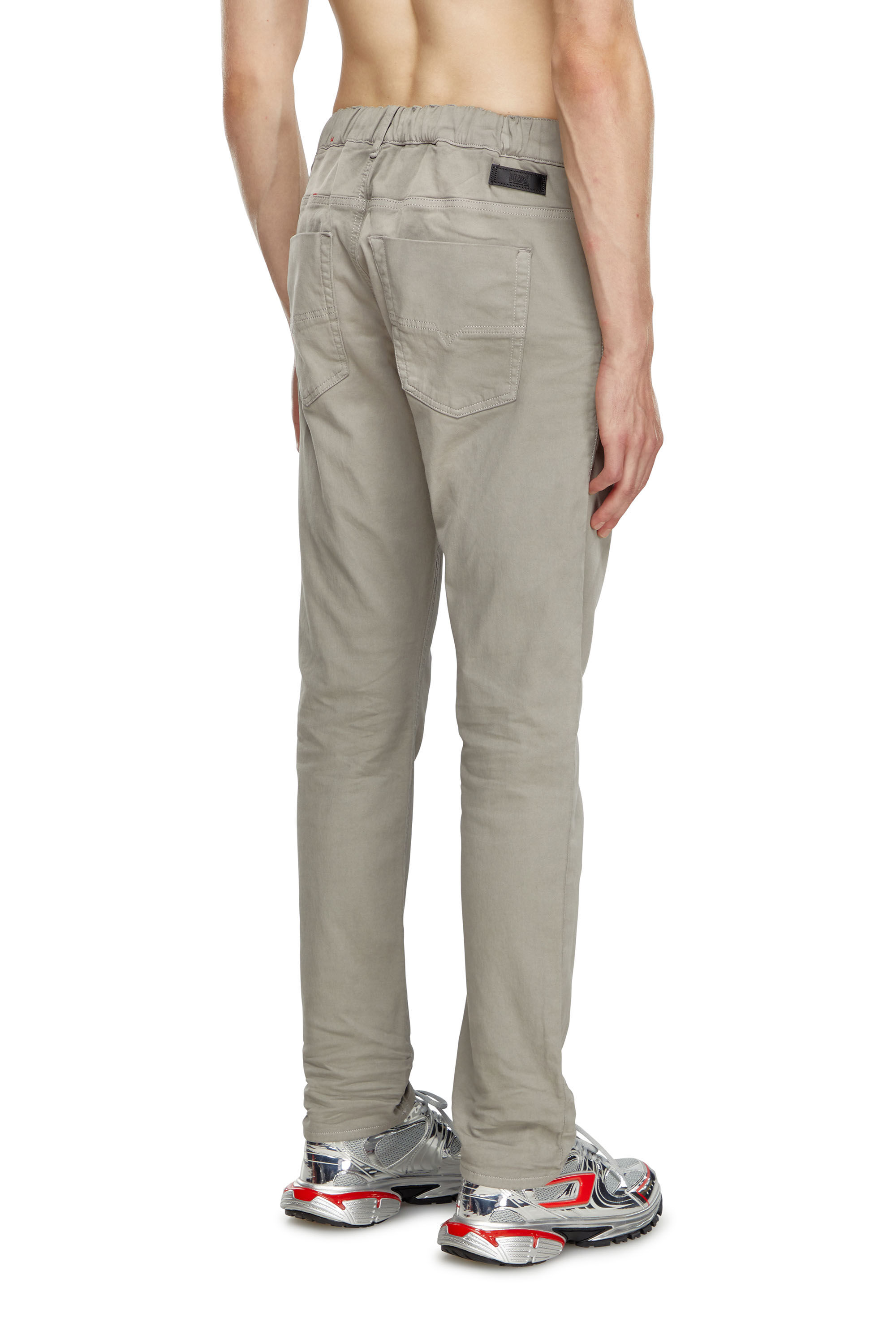 Diesel - Man's Tapered 2030 D-Krooley Joggjeans® 0670M, Light Grey - 4