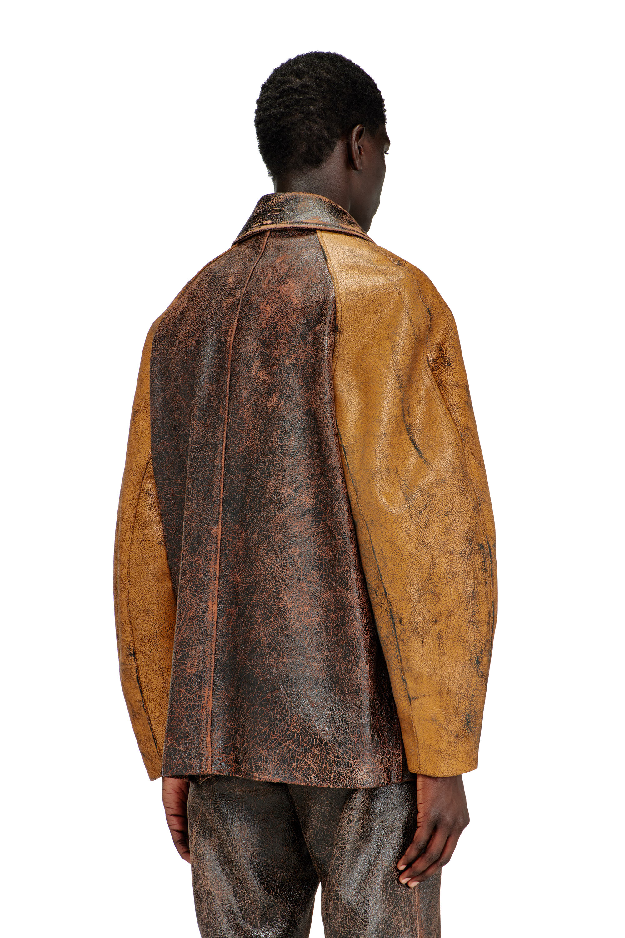Diesel - L-NAHUN, Man's Cocoon peacoat in crackle leather in Brown - 4