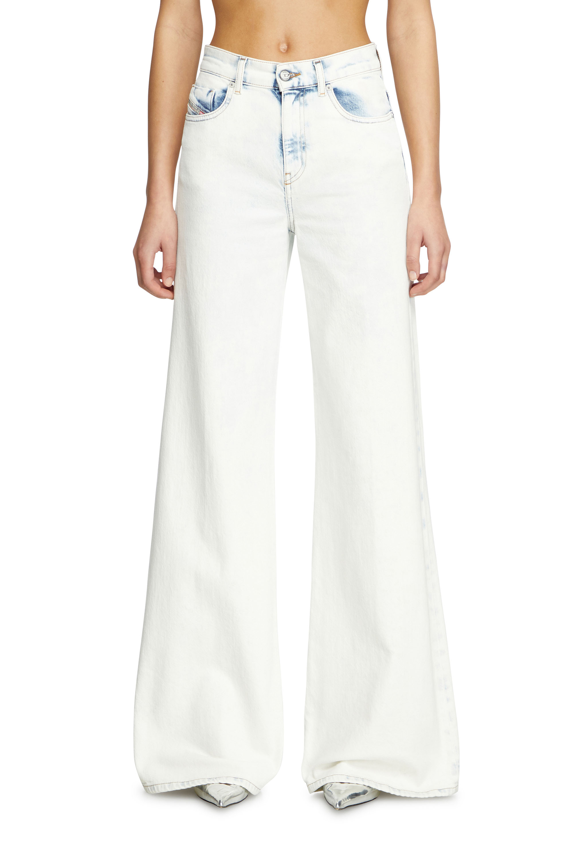 Diesel - Woman's Flare Jeans 1978 D-Akemi 09L33, Light Blue - 3